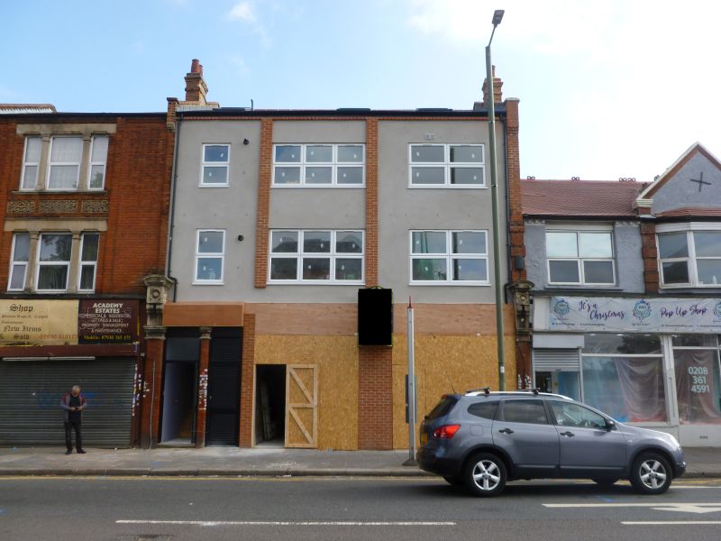 27queensparadeN11front